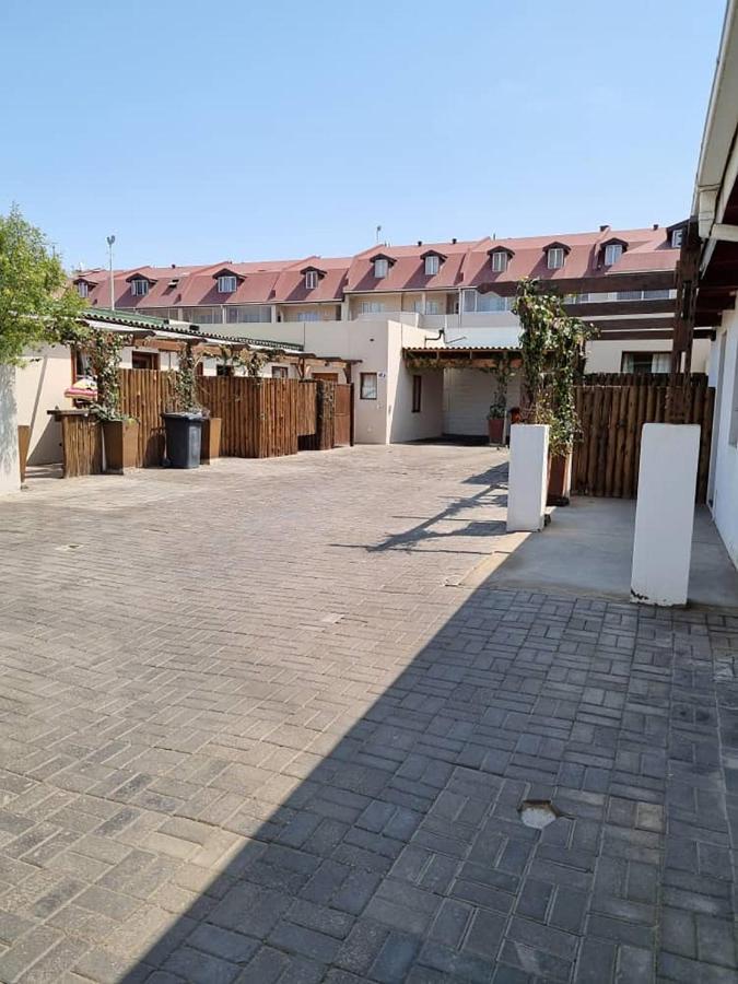 Eazy Sleep Accommodation Swakopmund Eksteriør billede